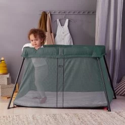 Lit Parapluie Light Vert Foncé De BabyBjörn -Magasin De Produits Pour Bébés 01141061 3