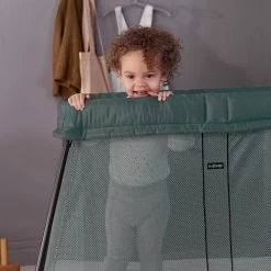 Lit Parapluie Light Vert Foncé De BabyBjörn -Magasin De Produits Pour Bébés 01141061 5