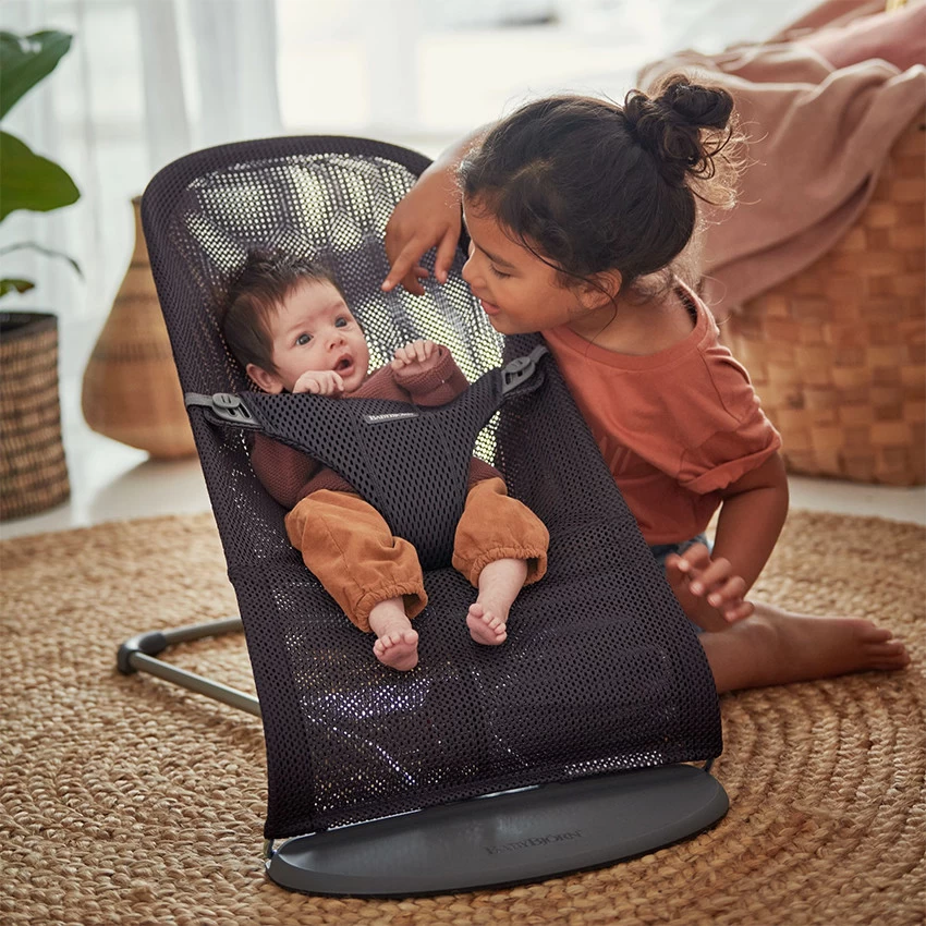 BabyBjörn Transat Bliss En Maille – Anthracite 4 BabyBjörn Transat Bliss En Maille – Anthracite – Image 2